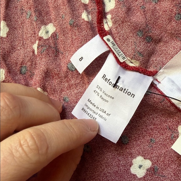 Reformation red floral print midi skirt with slit Size 8 - Picture 8 of 8